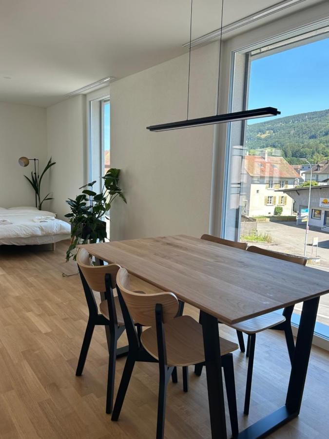 The R Apartment Passwang, Klima, Neu, Balkon, Parking Balsthal エクステリア 写真